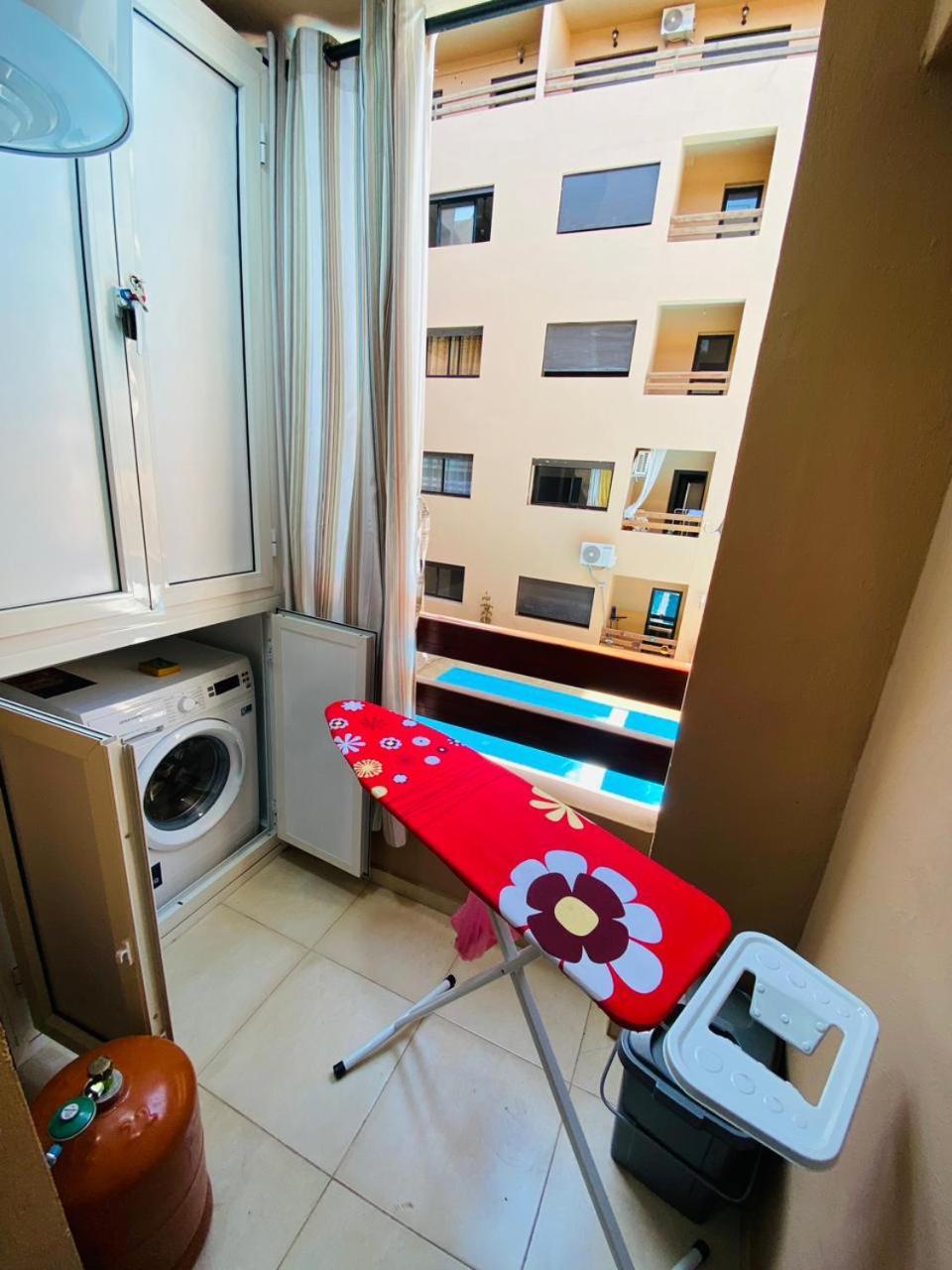 A Cote De La Gare Du Train Appartement